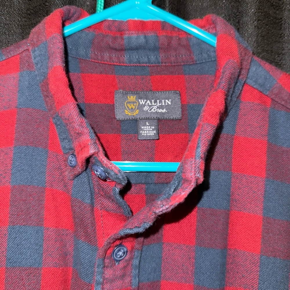 Classic Red and Blue Checkered Men's Shirt - Picture 3 of 3